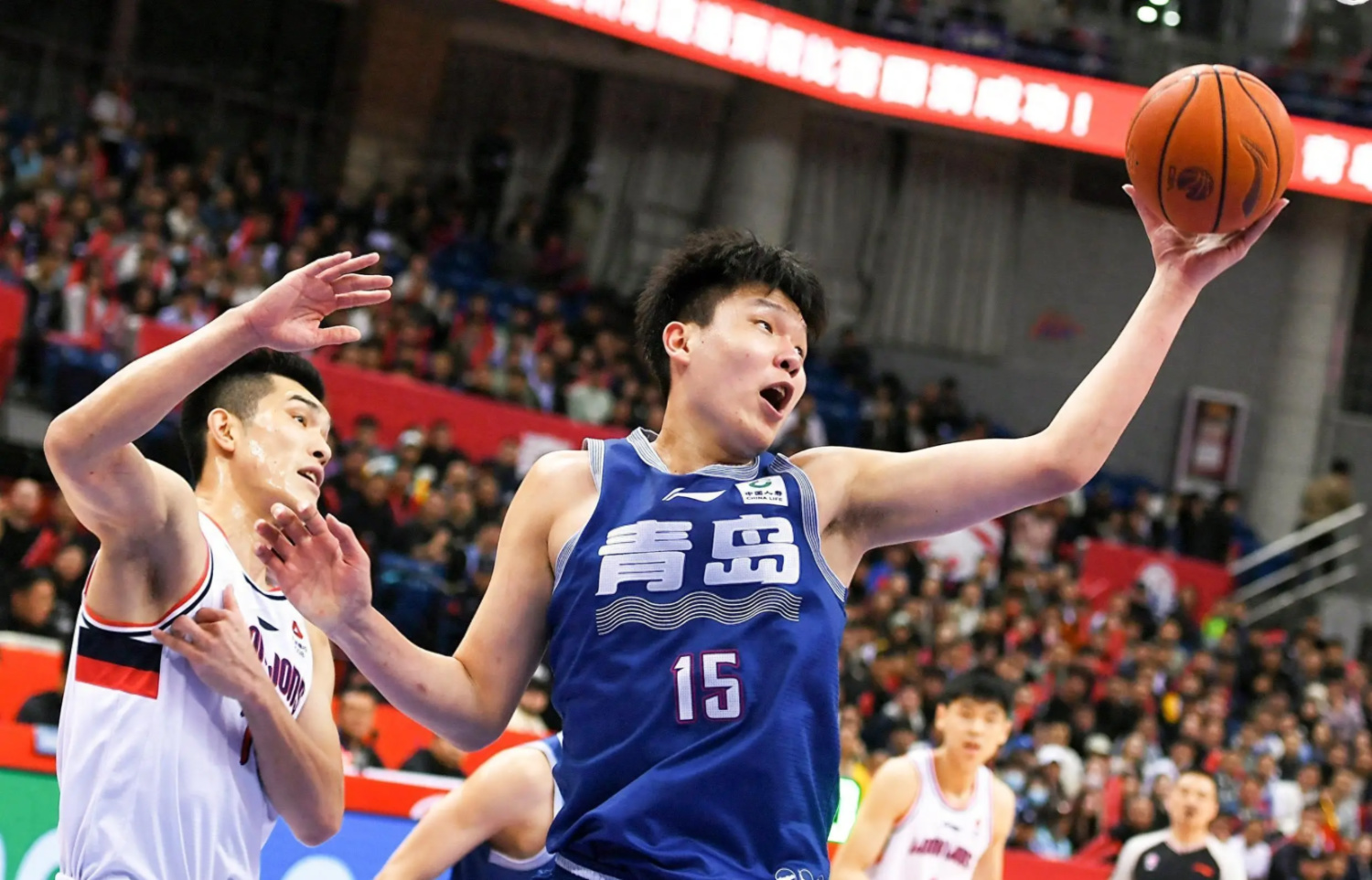 陕西男篮在比赛中表现强势展现实力 陕西男篮在比赛中表现强势展现实力