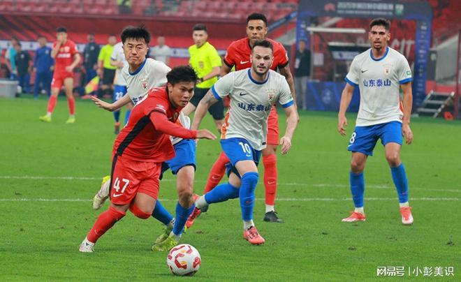 关于国安双子星梅开二度，力克上港斩获胜利的信息