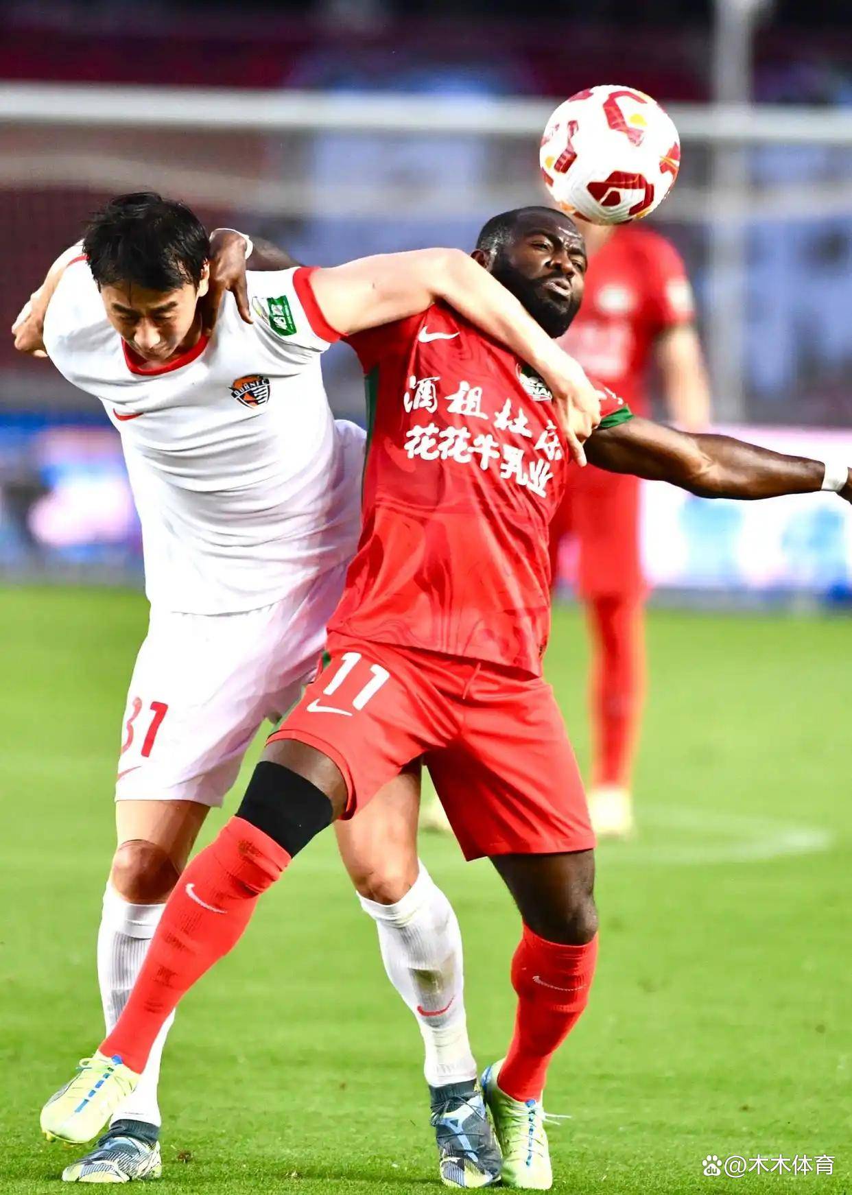 上港战胜建业，稳固中超积分榜第一