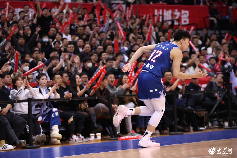 重庆男篮背水一战,成功逆袭 重庆男篮背水一战,成功逆袭