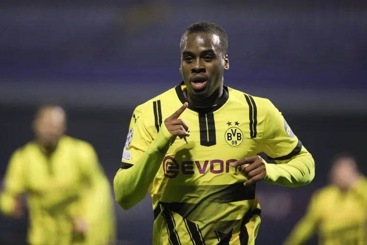 切尔西客场胜多特蒙德,夺得关键三分 切尔西客场胜多特蒙德,夺得关键三分