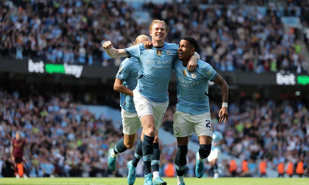 曼市德比焦点战，双方实力对比明显