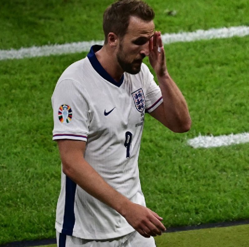 欧洲联赛冠军角逐场面扣人心弦