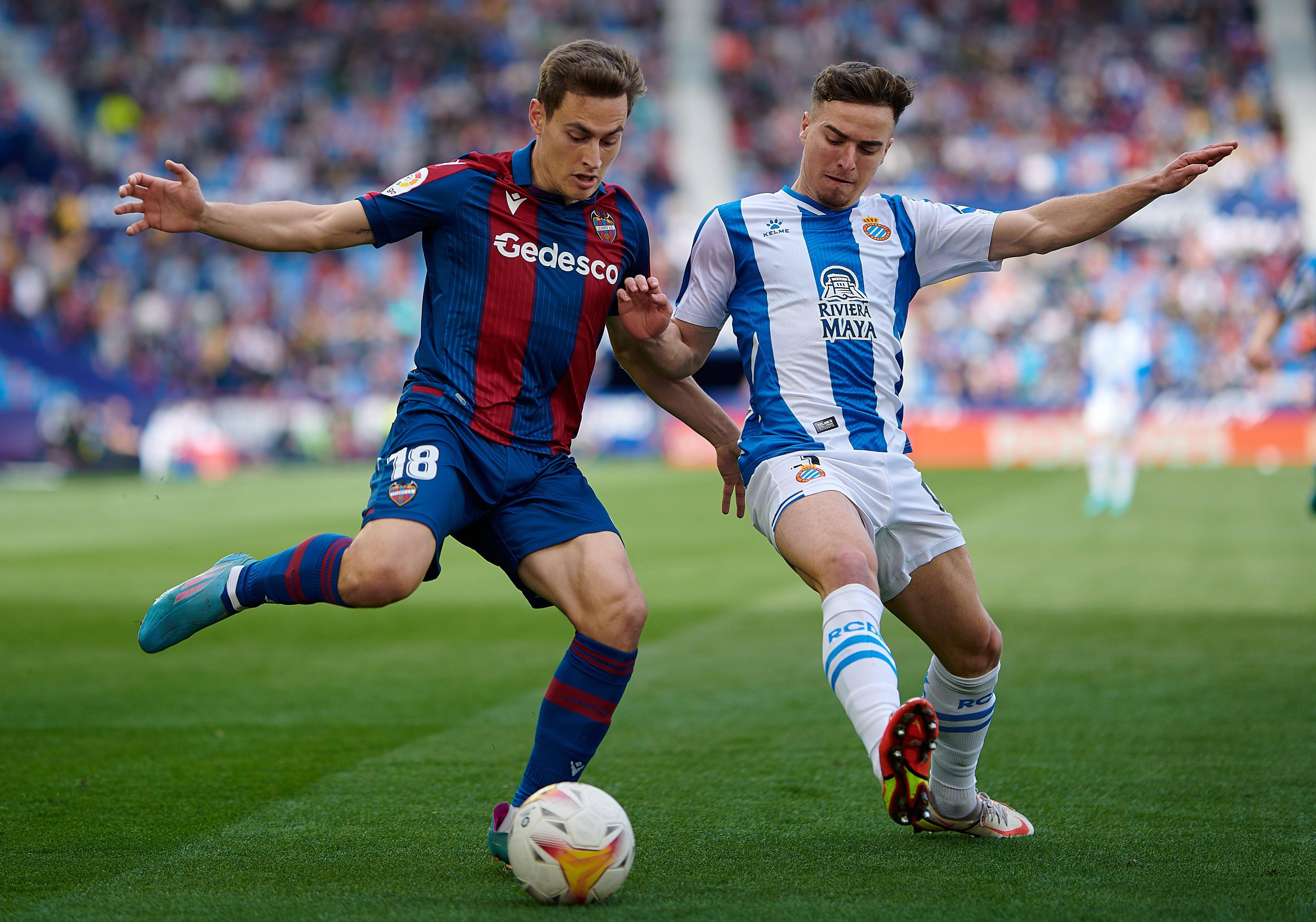 包含莱万特主场惨败,被逼降级危险区的词条 包含莱万特主场惨败,被逼降级危险区的词条