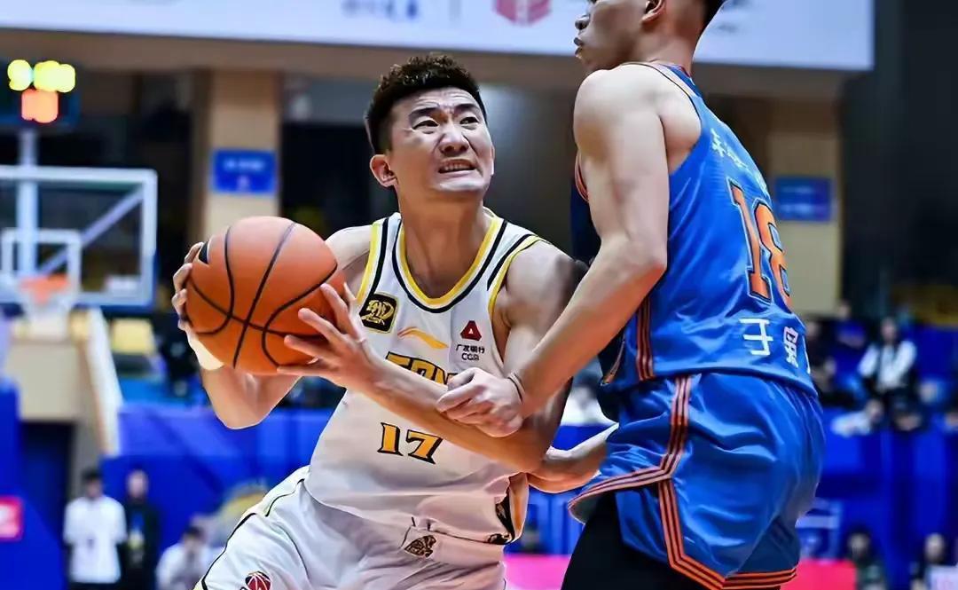 包含莱沃库森客场大胜，赢得三连胜的词条