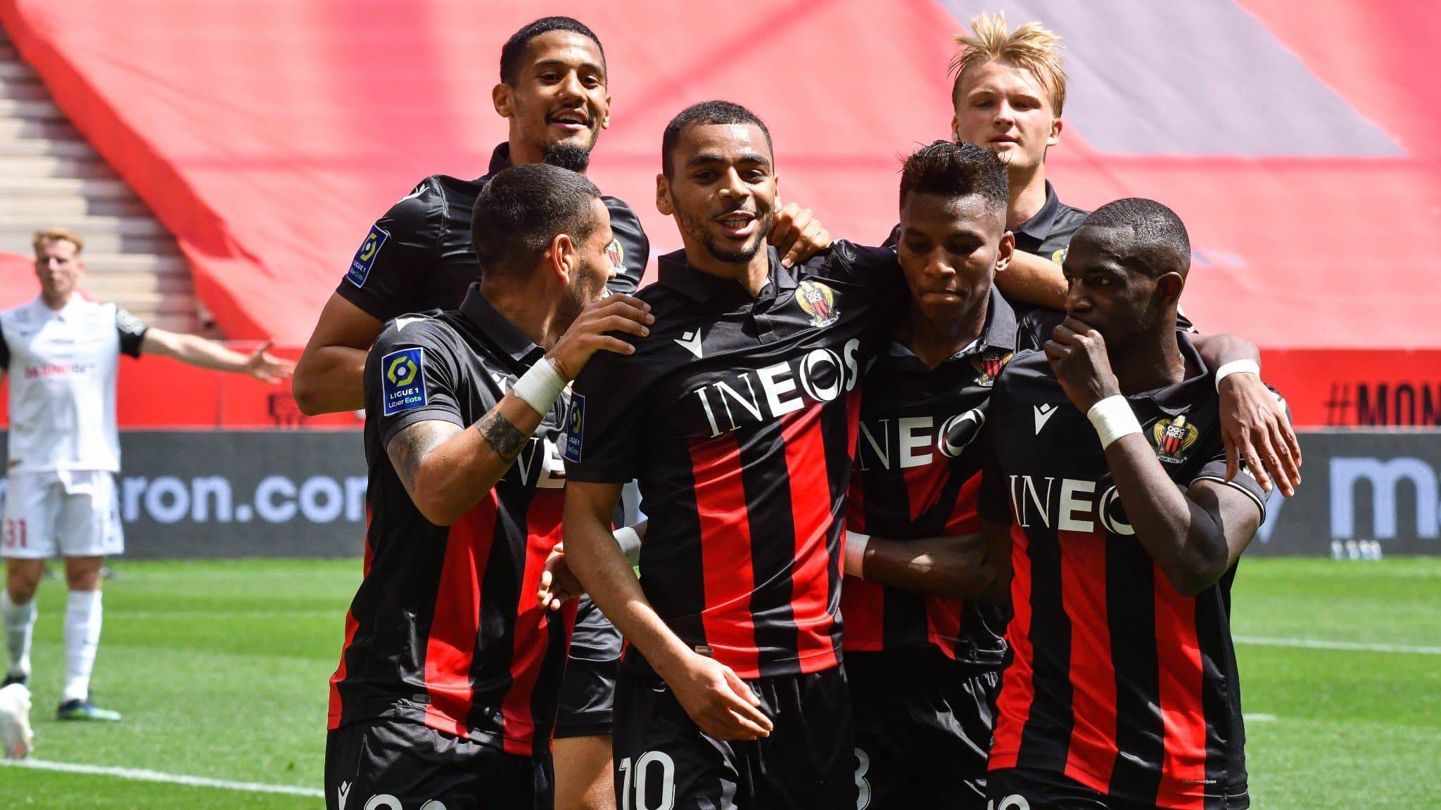 摩纳哥足球俱乐部备战接下来的比赛 摩纳哥足球俱乐部备战接下来的比赛