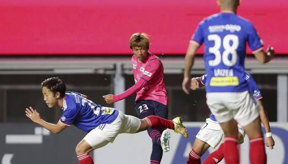 首尔FC客场惨败，广岛三箭抢夺三分