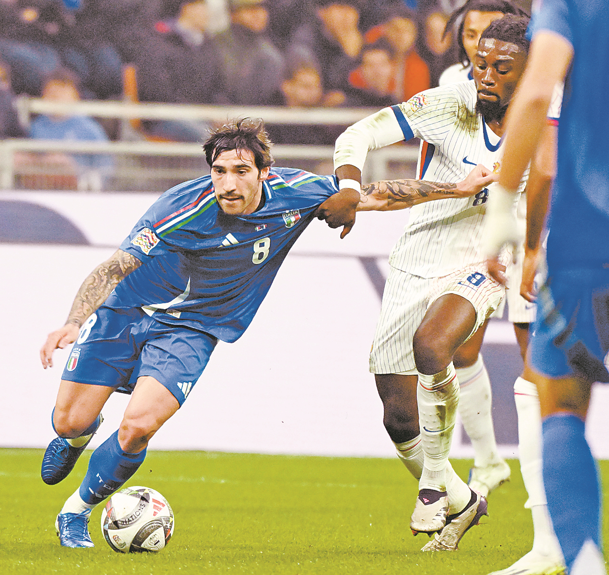 欧国联赛上演胜负难分的激烈对决 欧国联赛上演胜负难分的激烈对决