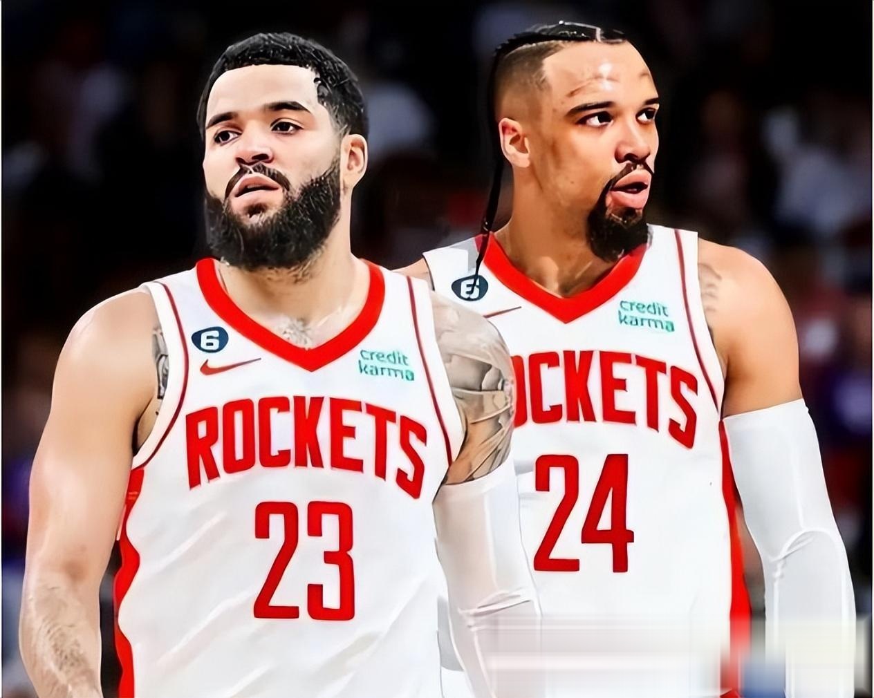 火箭惊险胜马刺，保持不败记录