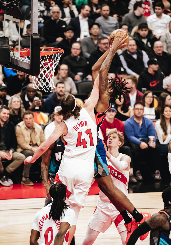 篮网惨败猛龙积分堪忧